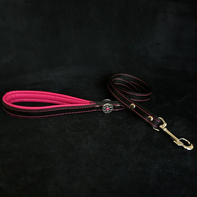 ''Bijou'' leather lead pink